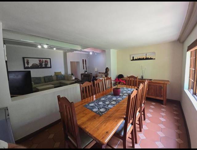 3 BEDROOM HOUSE FOR SALE IN KENSINGTON